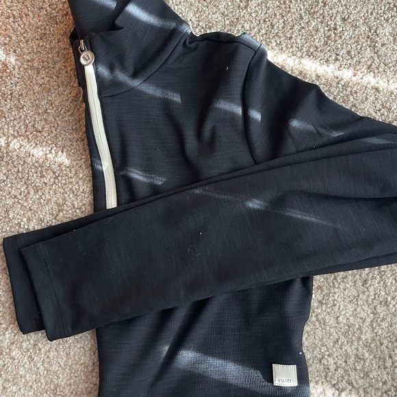 vuori lux rib half zip - Picture 8 of 9